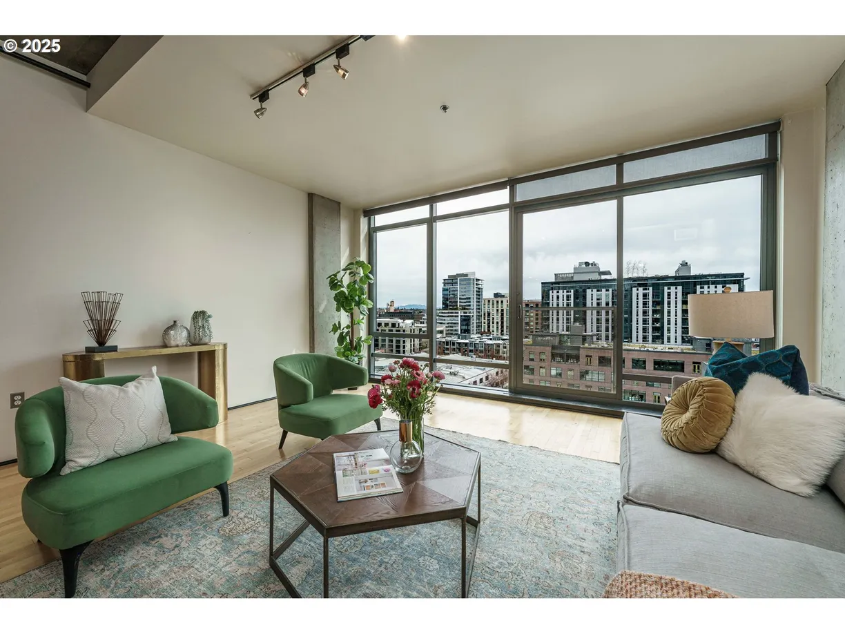Portland, OR Real Estate | View 1410 NW KEARNEY, 1019 | Listing