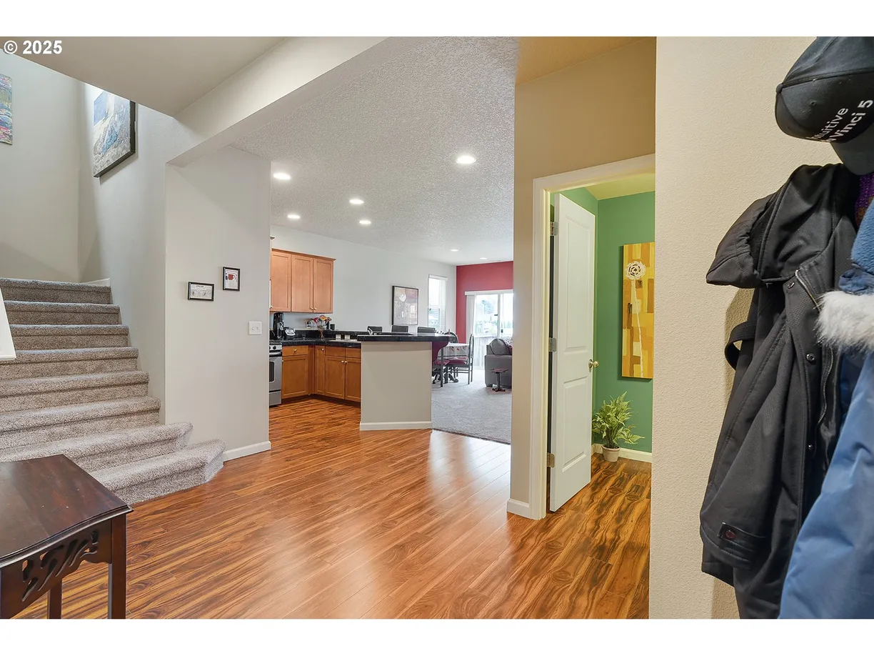 Portland, OR Real Estate | View 762 SW WINDROSE | Listing