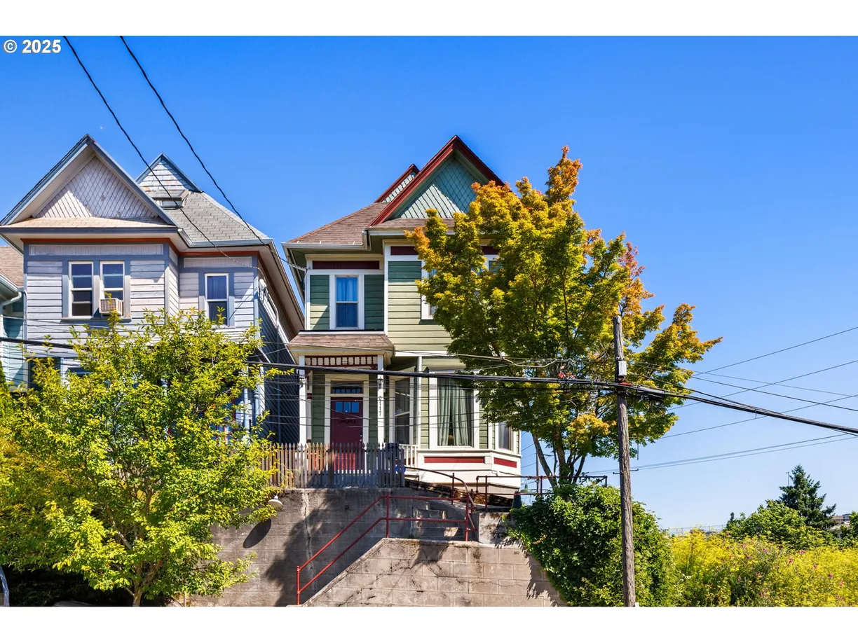 Portland, OR Real Estate | View 117 S ARTHUR | Listing
