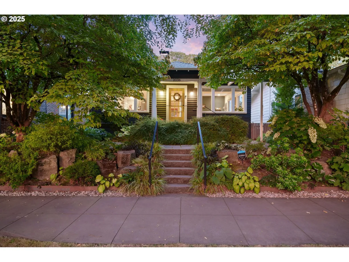 2036 SE Larch Portland OR 97214 Property for sale