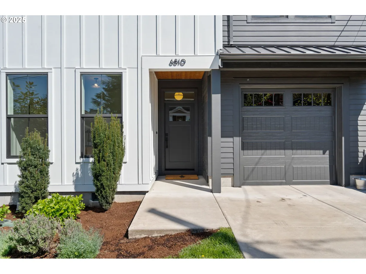 Portland, OR Real Estate | View 6810 SW 54TH | Listing