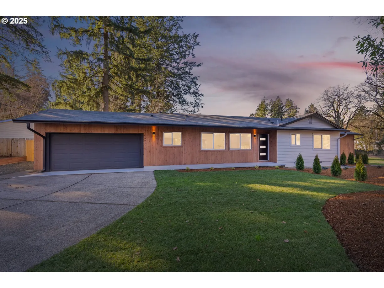 Portland, OR Real Estate | View 16011 PARKER | 3 Beds, 2 Baths