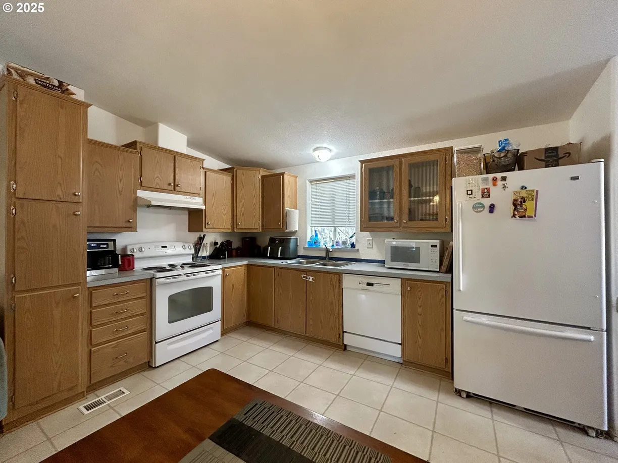Portland, OR Real Estate | View 402 DUFUR | Listing