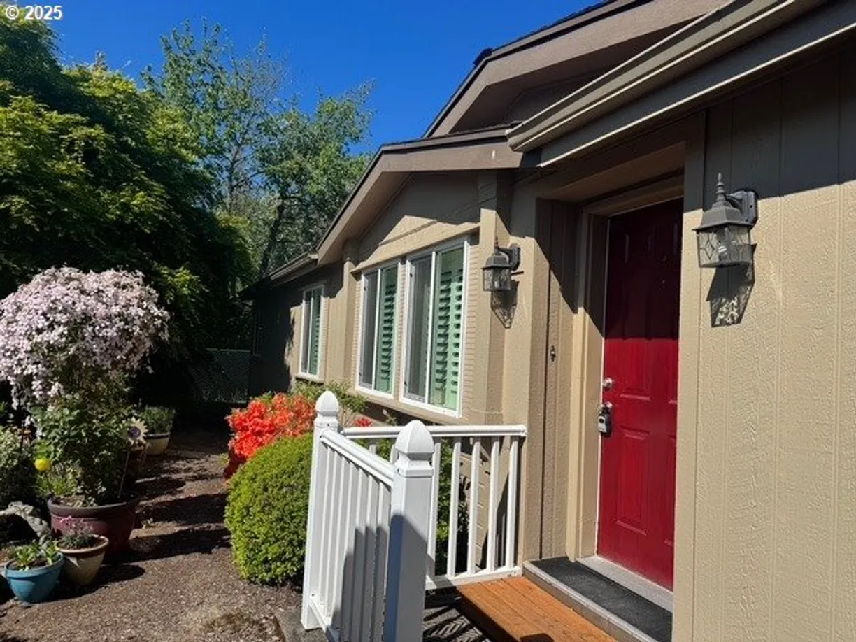 Portland, OR Real Estate | View 17712 NW Shady Fir, 40 | 3 Beds, 2 Baths
