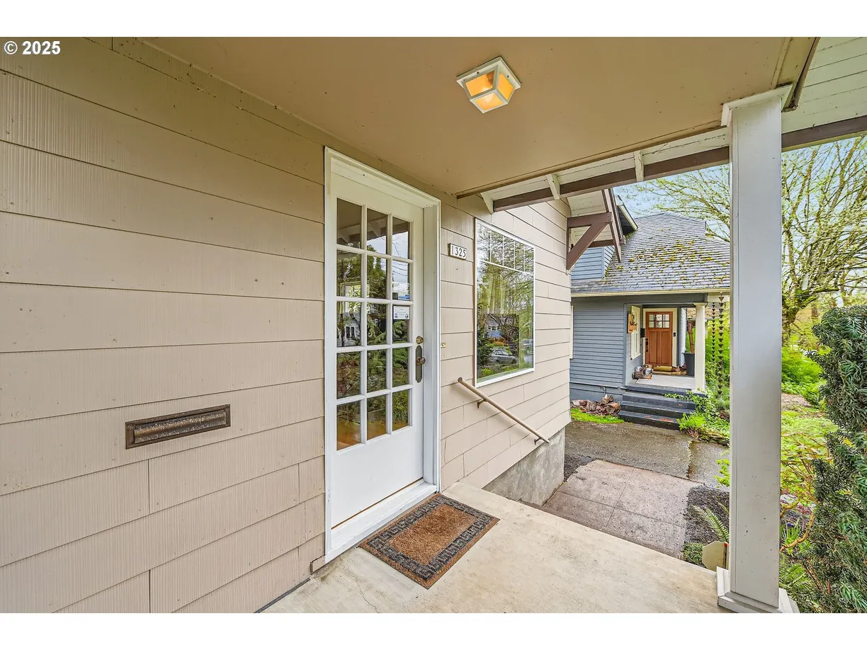 Portland, OR Real Estate | View 1325 SE FLAVEL | Listing