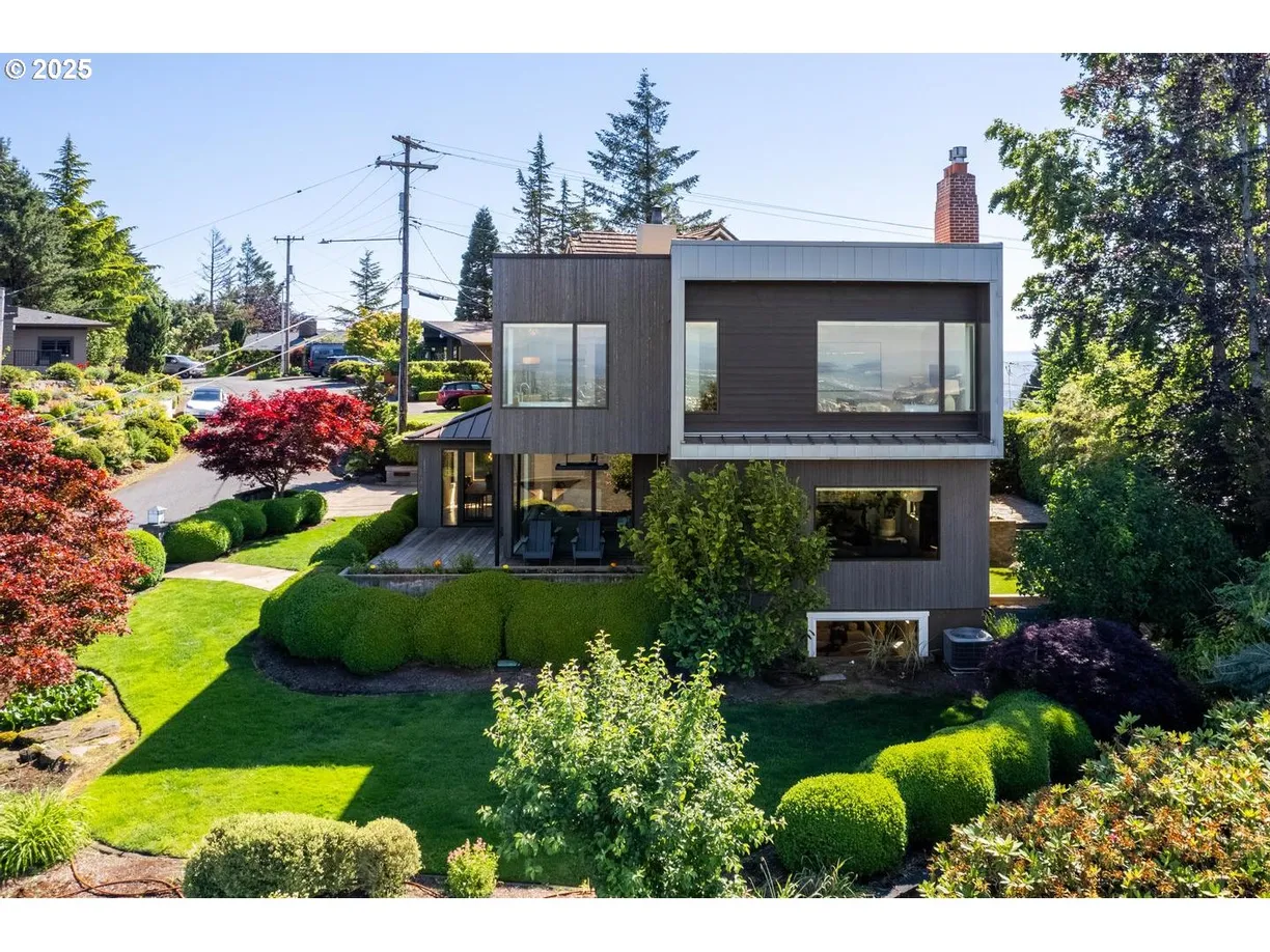 Portland, OR Real Estate | View 4409 SW CARL | Listing