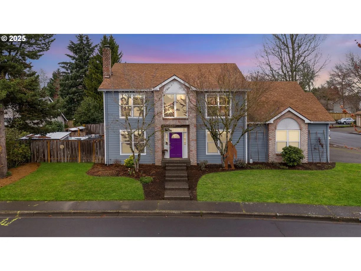 Portland, OR Real Estate | View 28575 SW SANDALWOOD | Listing