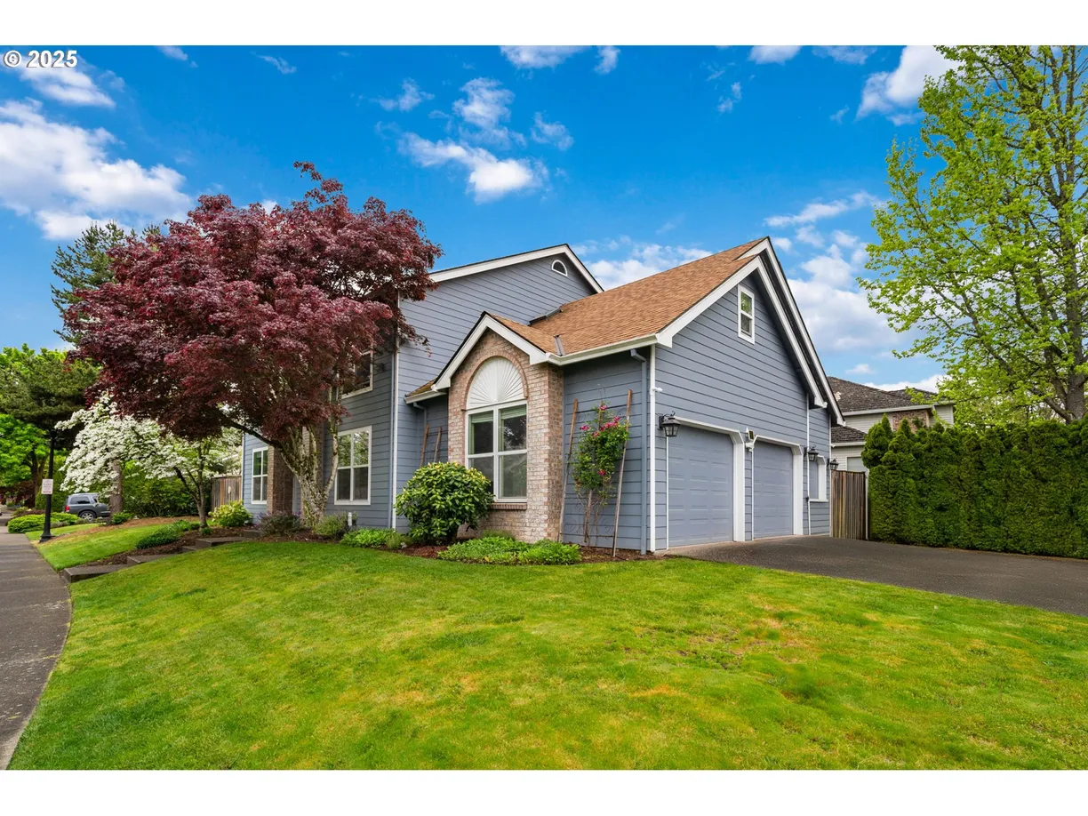 Portland, OR Real Estate | View 28575 SW SANDALWOOD | Listing