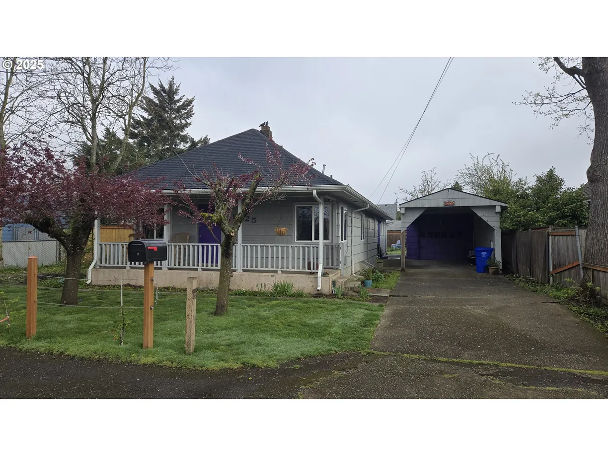 Portland, OR Real Estate | View 9225 SE CORA | 4 Beds, 2 Baths