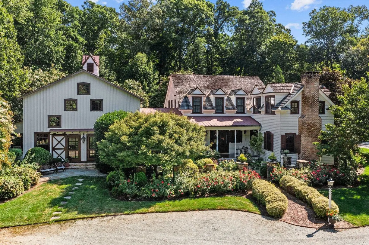Raleigh, NC Real Estate | View 4900 W Cornwallis | 3 Beds, 3 Baths