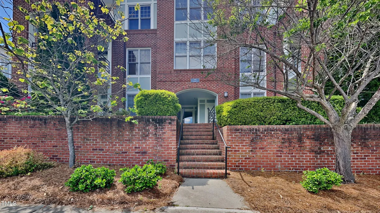 Raleigh, NC Real Estate | View 201 Finsbury, 303 | 1 Bed, 1 Bath