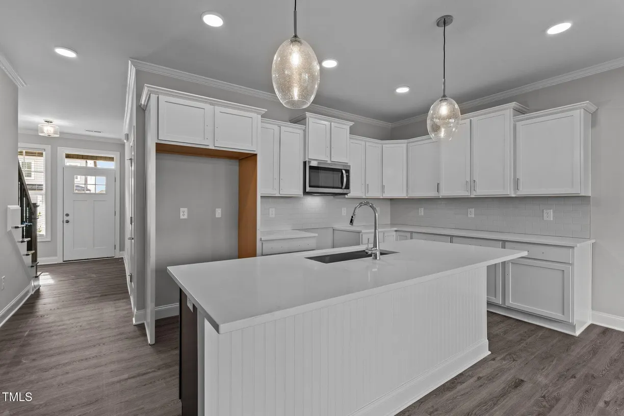 Raleigh, NC Real Estate | View 707 Jamescroft | Listing
