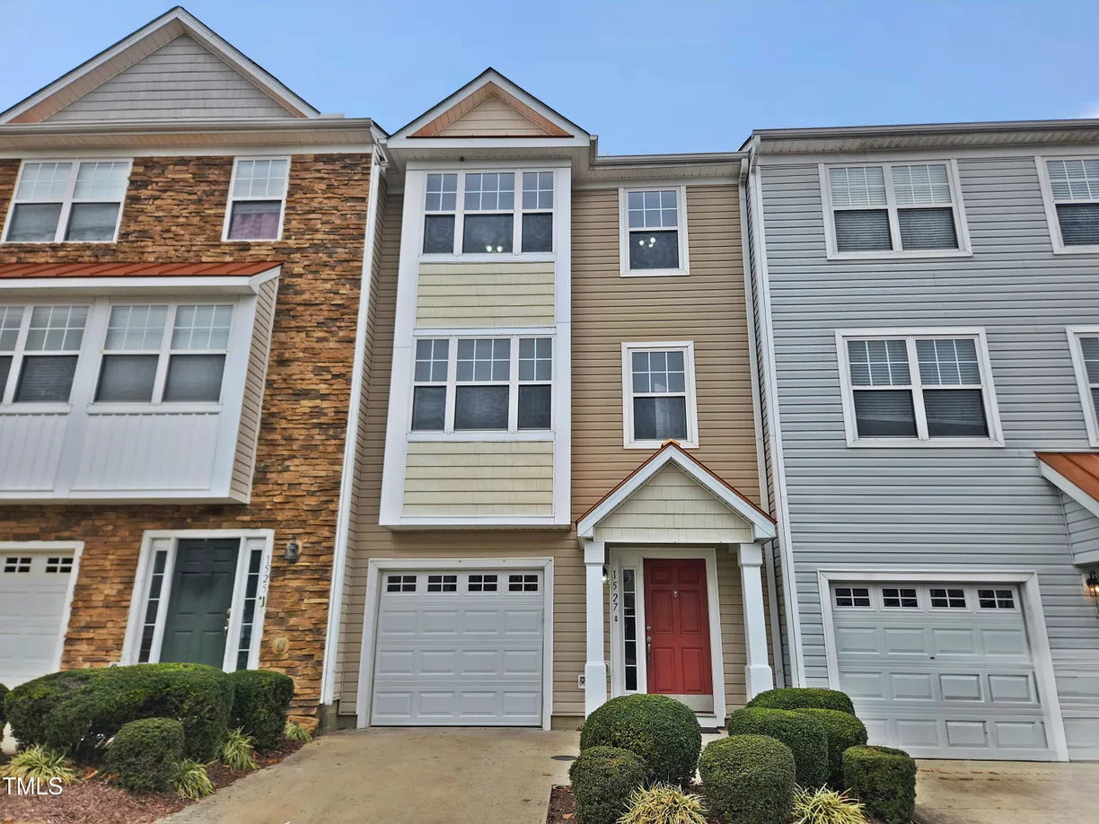 Raleigh, NC Real Estate | View 1527 Haywards Heath | 3 Beds, 2 Baths