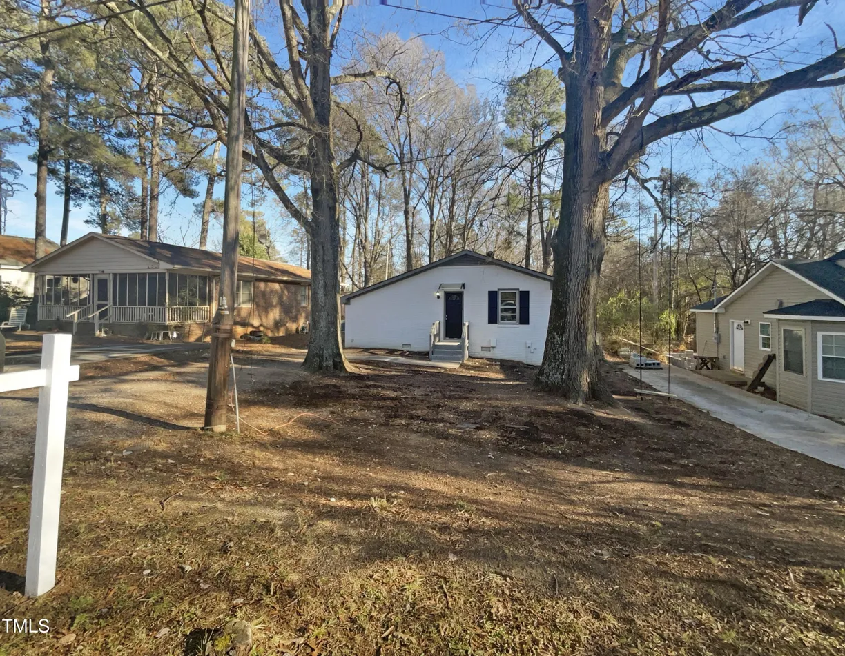 Raleigh, NC Real Estate | View 708 N Allen | 3 Beds, 1 Bath