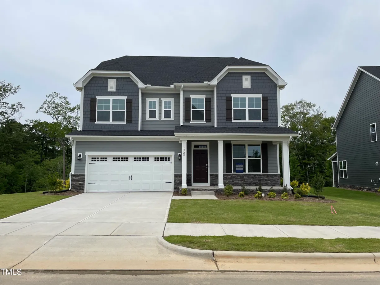 Raleigh, NC Real Estate | View 1528 Goldfinch Perch | 5 Beds, 4 Baths