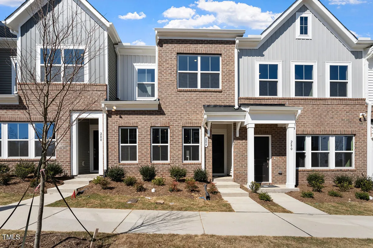 Raleigh, NC Real Estate | View 284 Chesapeake Commons, 150 | 3 Beds, 2 Baths