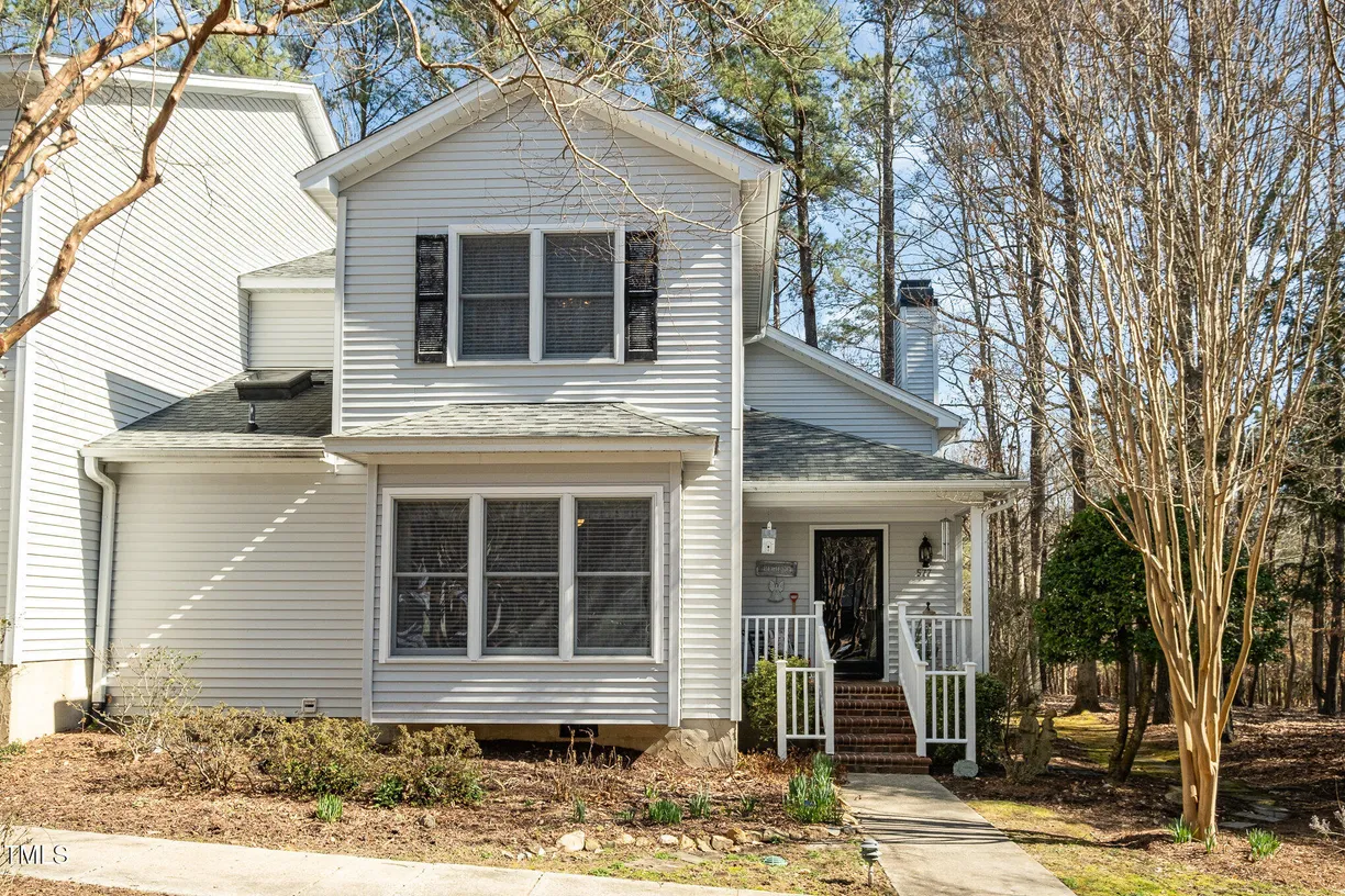 Raleigh, NC Real Estate | View 577 Woodbury | 3 Beds, 2 Baths