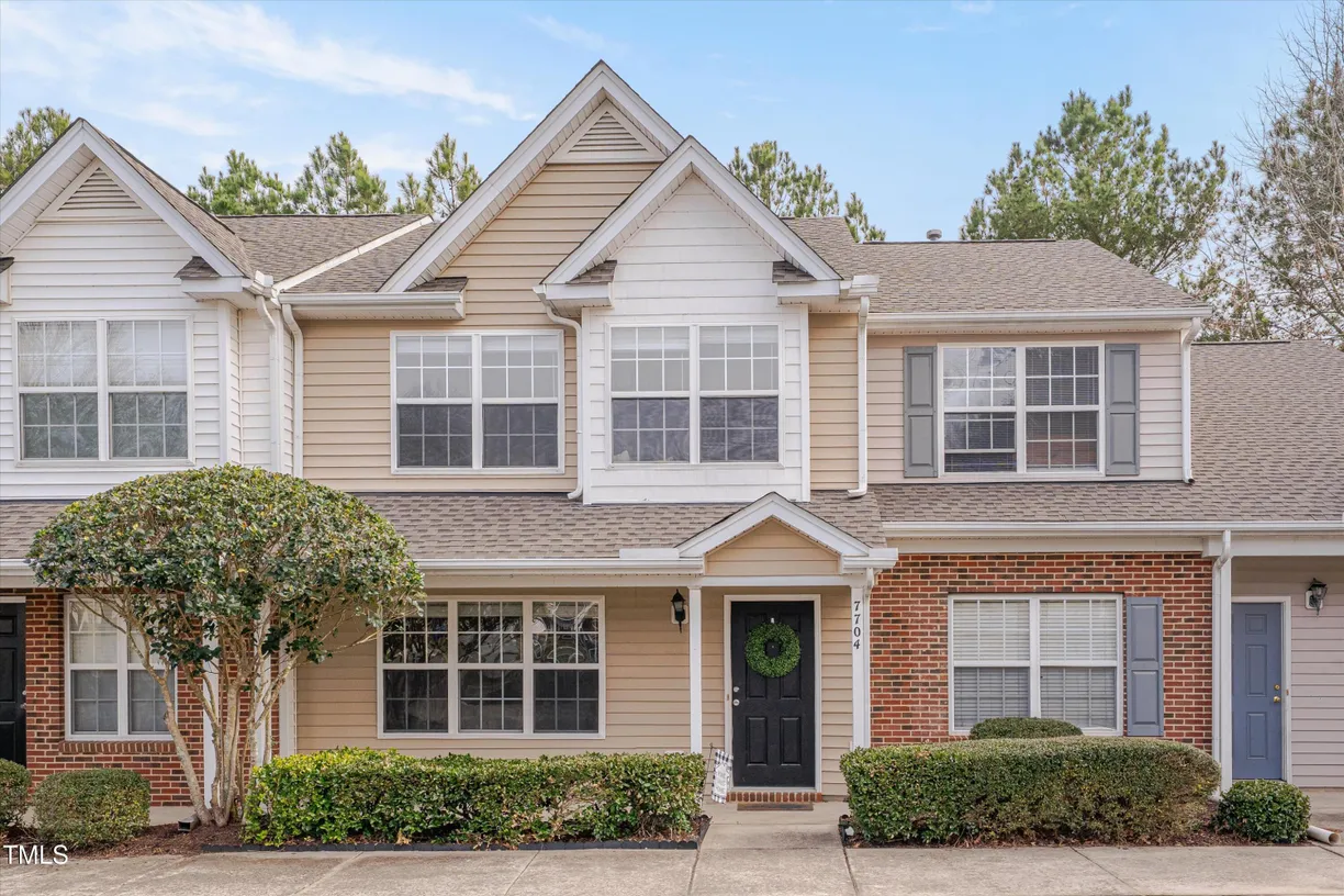 Raleigh, NC Real Estate | View 7704 Averette Field | 3 Beds, 2 Baths
