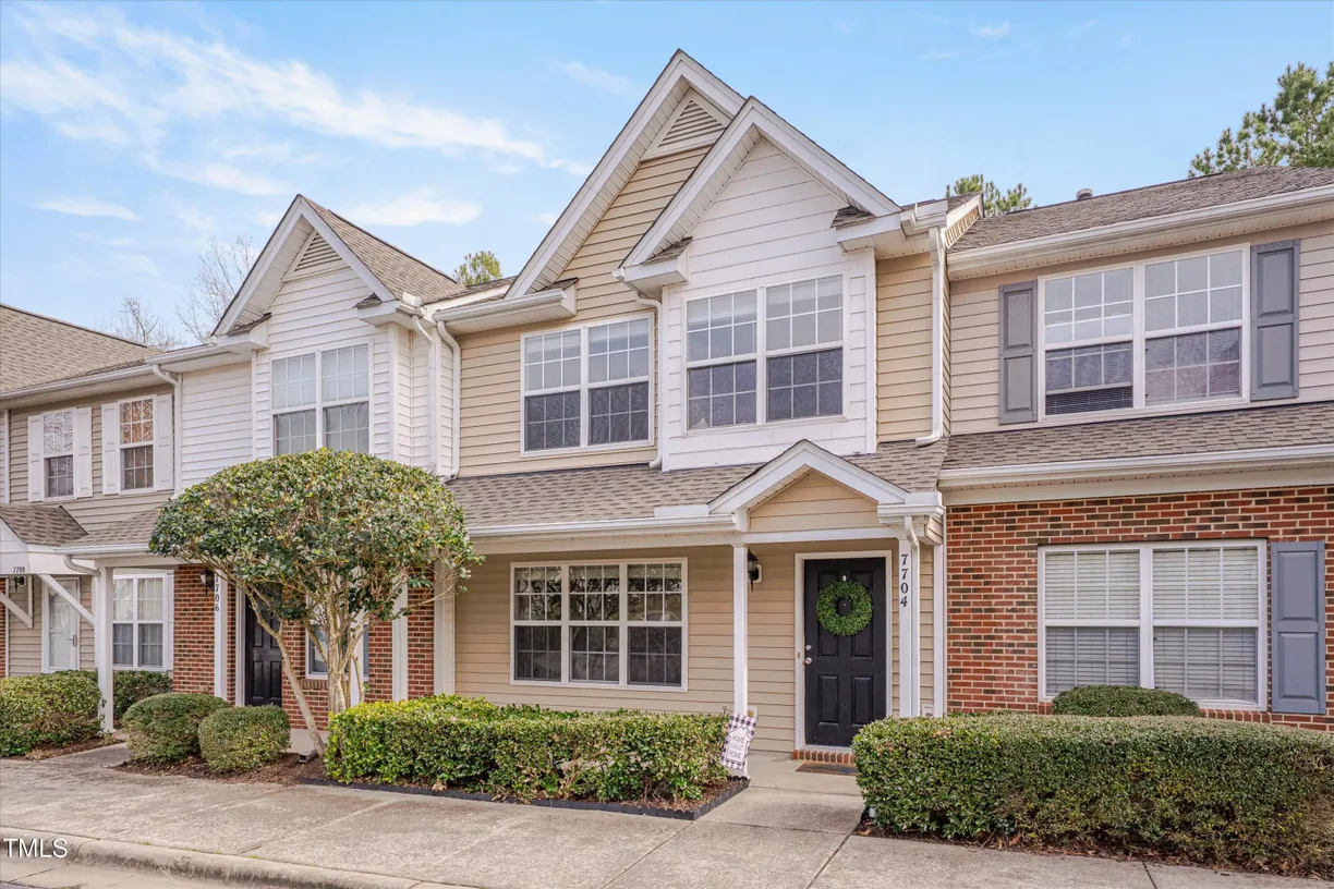 Raleigh, NC Real Estate | View 7704 Averette Field | Listing