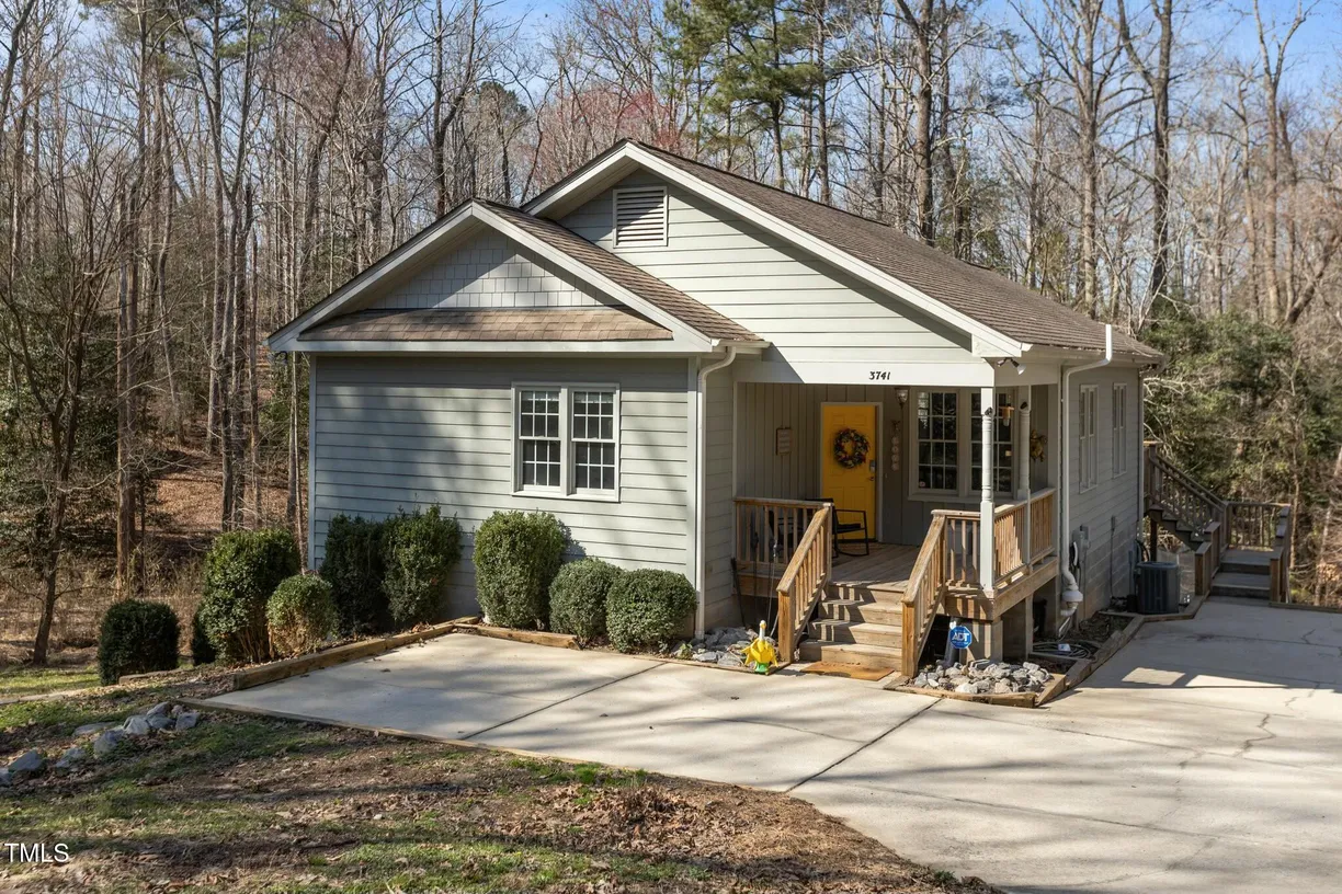 Raleigh, NC Real Estate | View 3741 Manly Farm | 2 Beds, 3 Baths