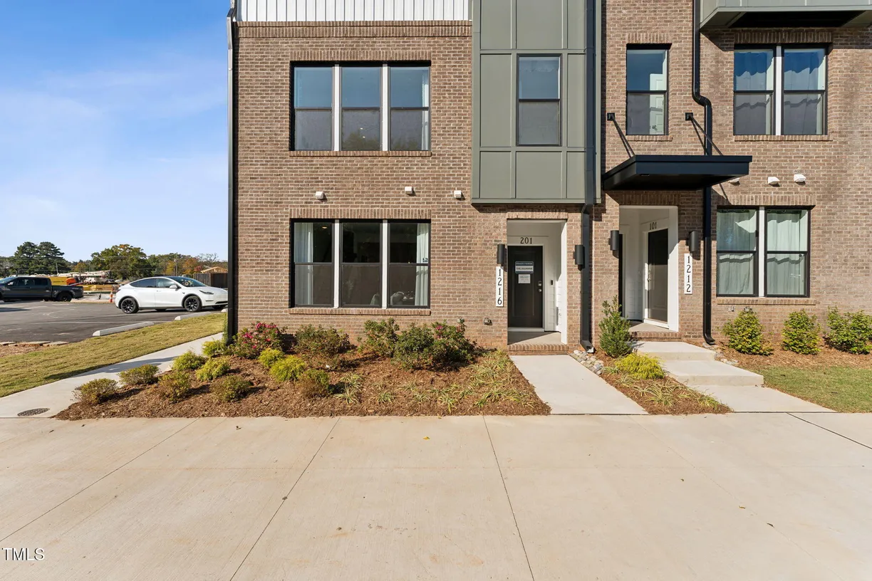 Raleigh, NC Real Estate | View 1233 S Blount Street, 101 | 3 Beds, 2 Baths