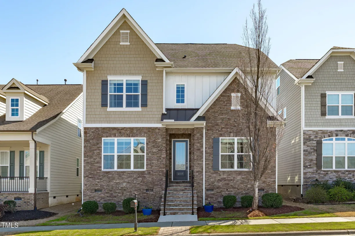 Raleigh, NC Real Estate | View 4117 Bluff Oak Drive | 5 Beds, 4 Baths