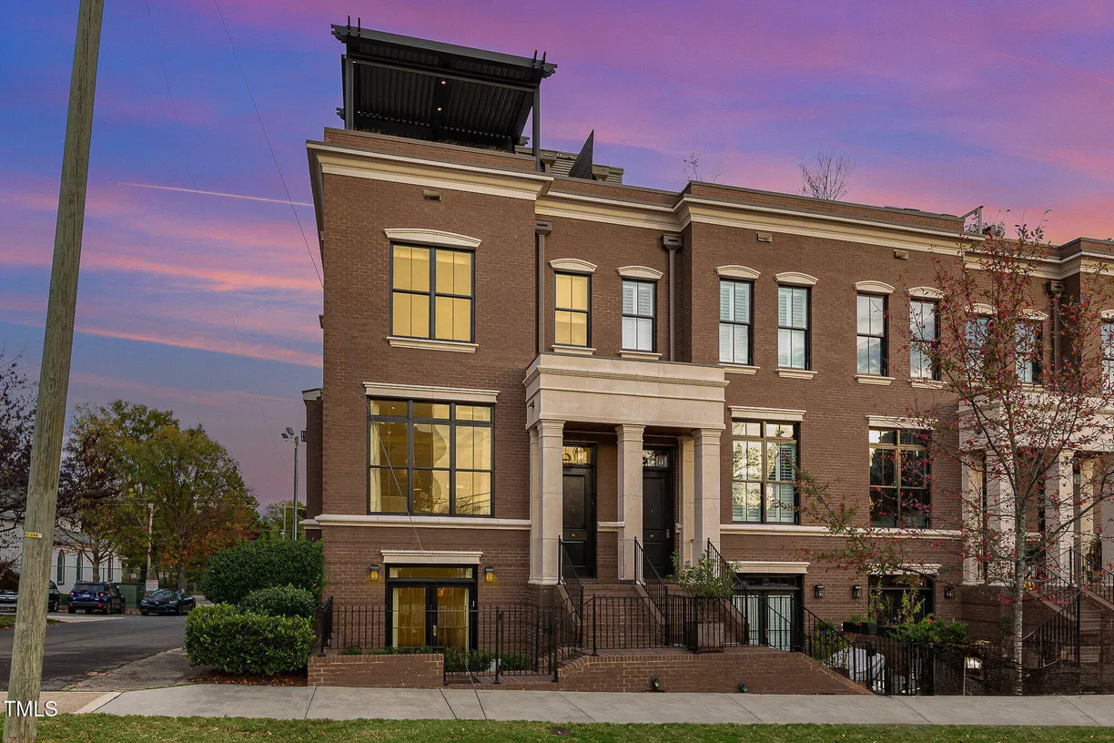 Raleigh, NC Real Estate | View 117 S Bloodworth | 3 Beds, 3 Baths