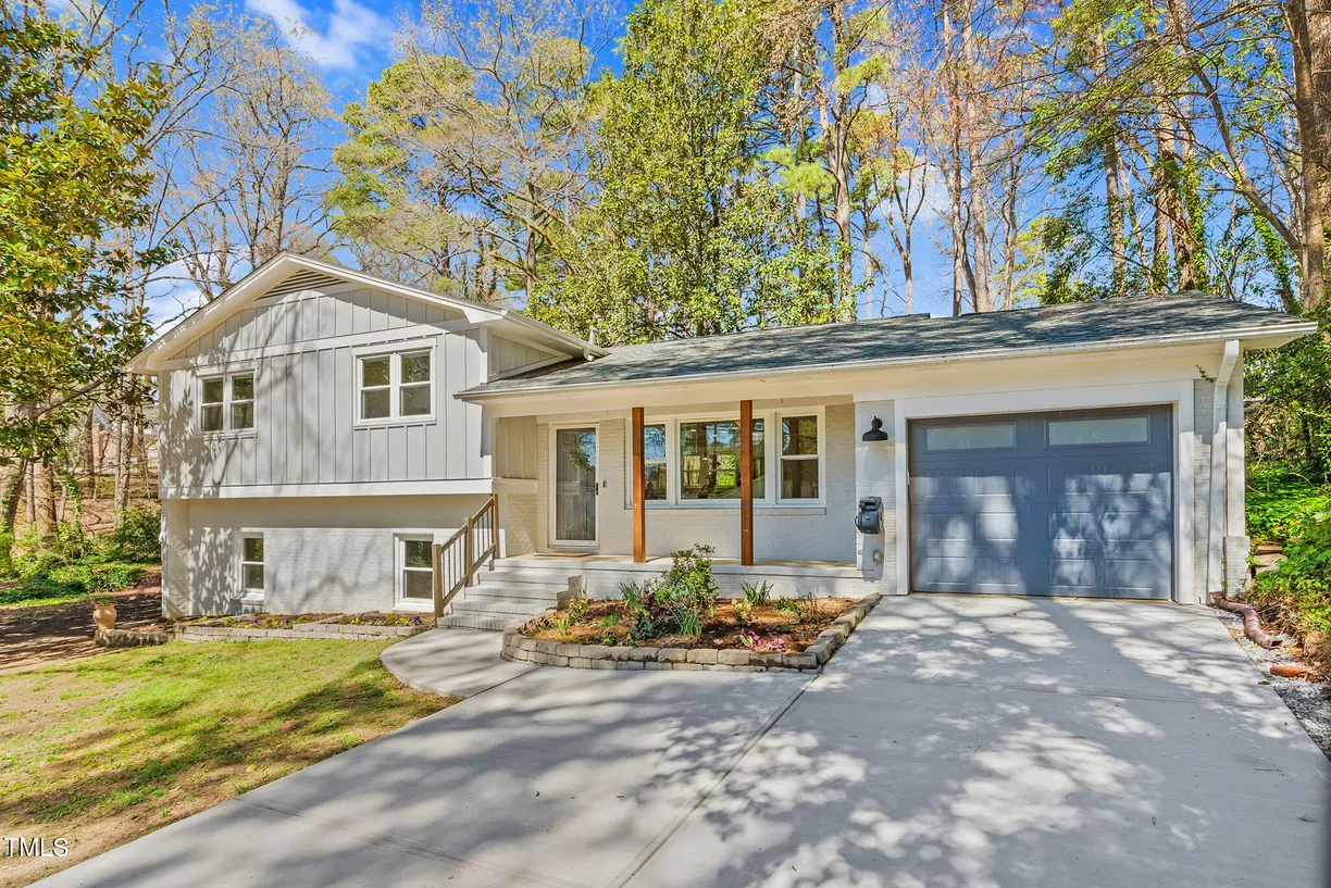 Raleigh, NC Real Estate | View 409 Dartmouth | 3 Beds, 2 Baths