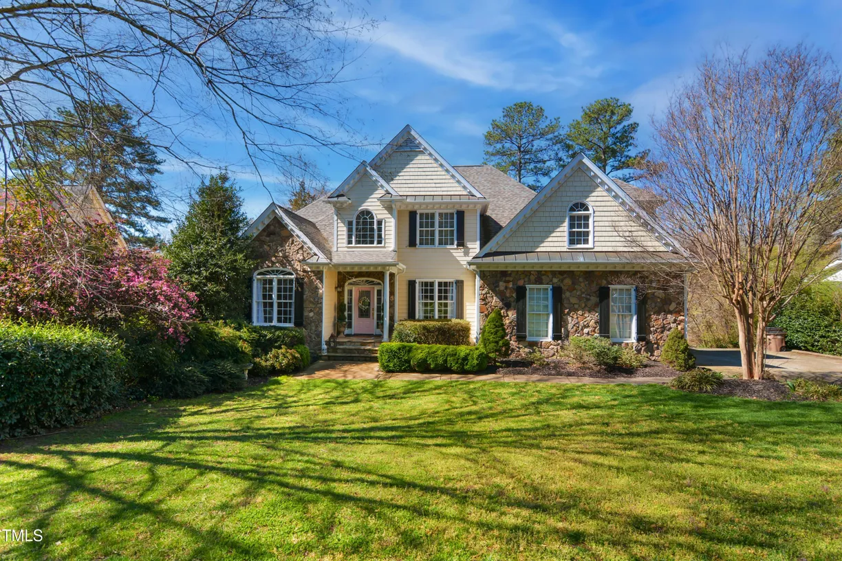 Raleigh, NC Real Estate | View 2613 Forest Lake | 4 Beds, 4 Baths