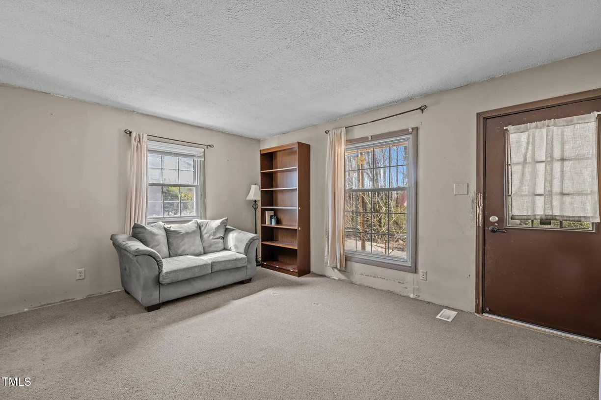 Raleigh, NC Real Estate | View 1507 Ridgeway | Listing