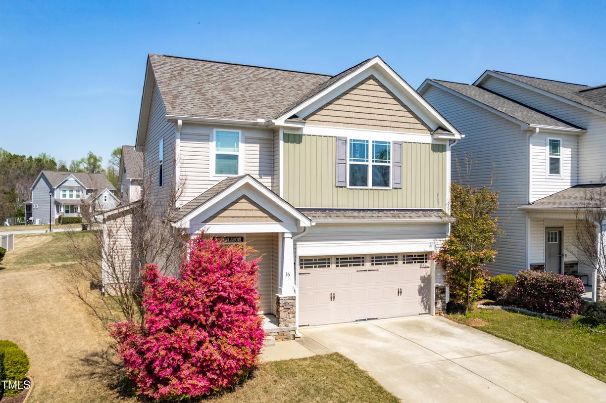 Raleigh, NC Real Estate | View 36 Labradoodle | 3 Beds, 2 Baths