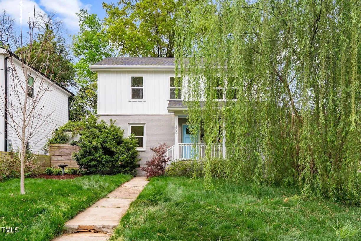 Raleigh, NC Real Estate | View 200 Lincoln | Listing