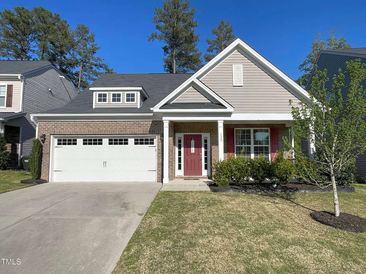 Raleigh, NC Real Estate | View 120 Putters | 3 Beds, 2 Baths