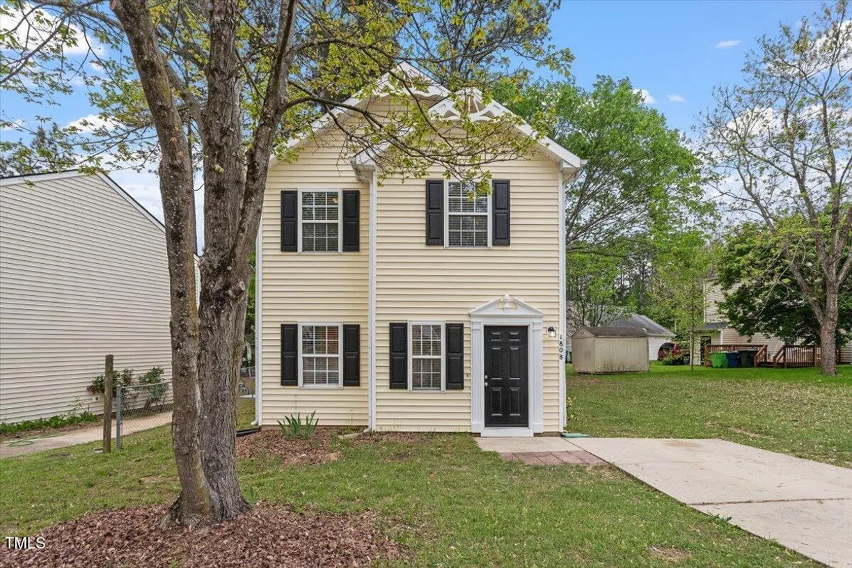 Raleigh, NC Real Estate | View 1808 Elkpark | 3 Beds, 1 Bath