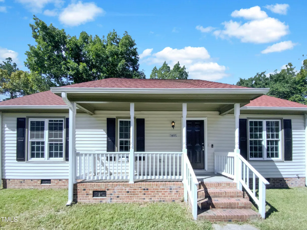 Raleigh, NC Real Estate | View 1405 Cross Link | 3 Beds, 2 Baths
