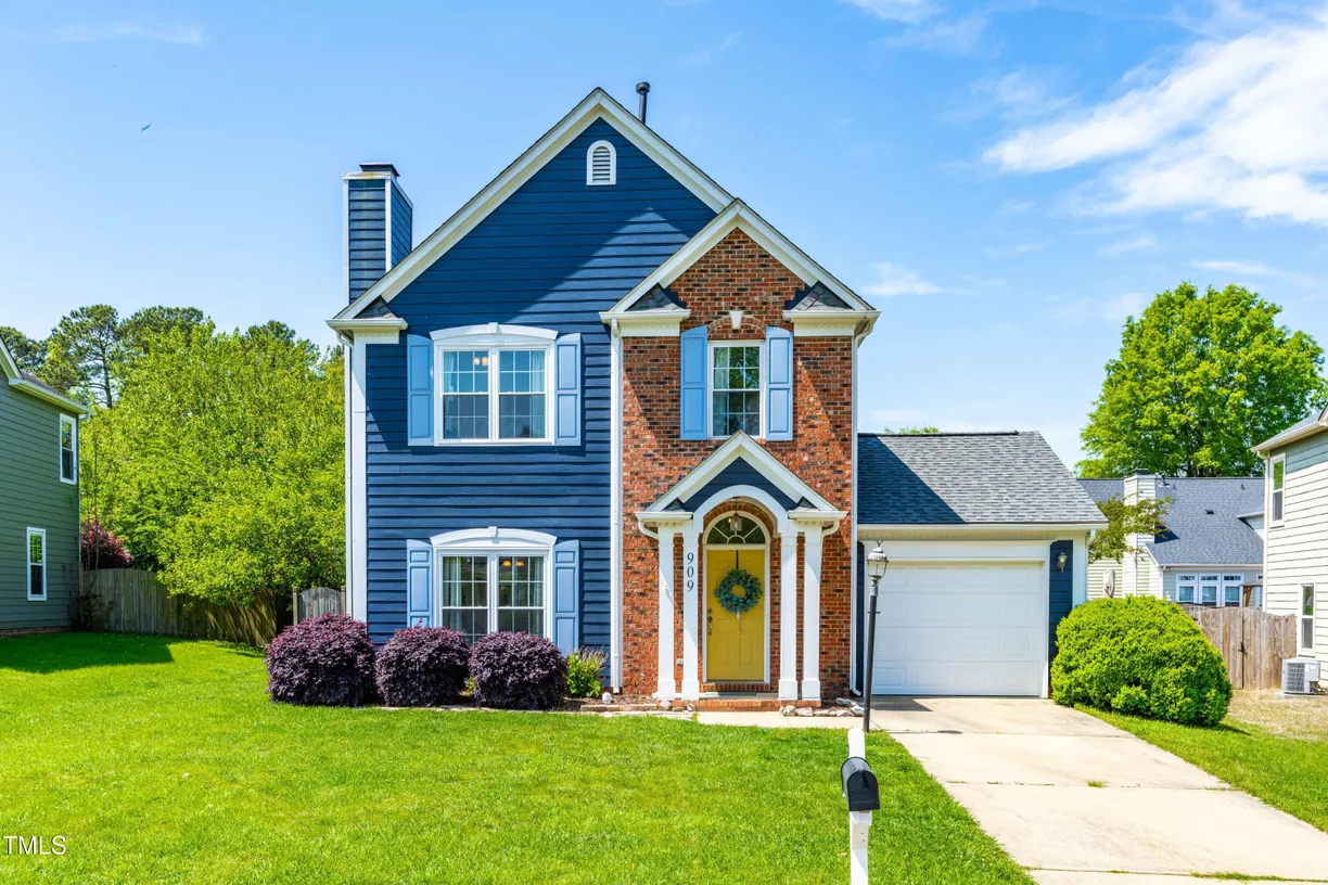 Raleigh, NC Real Estate | View 909 Starkland | 3 Beds, 2 Baths