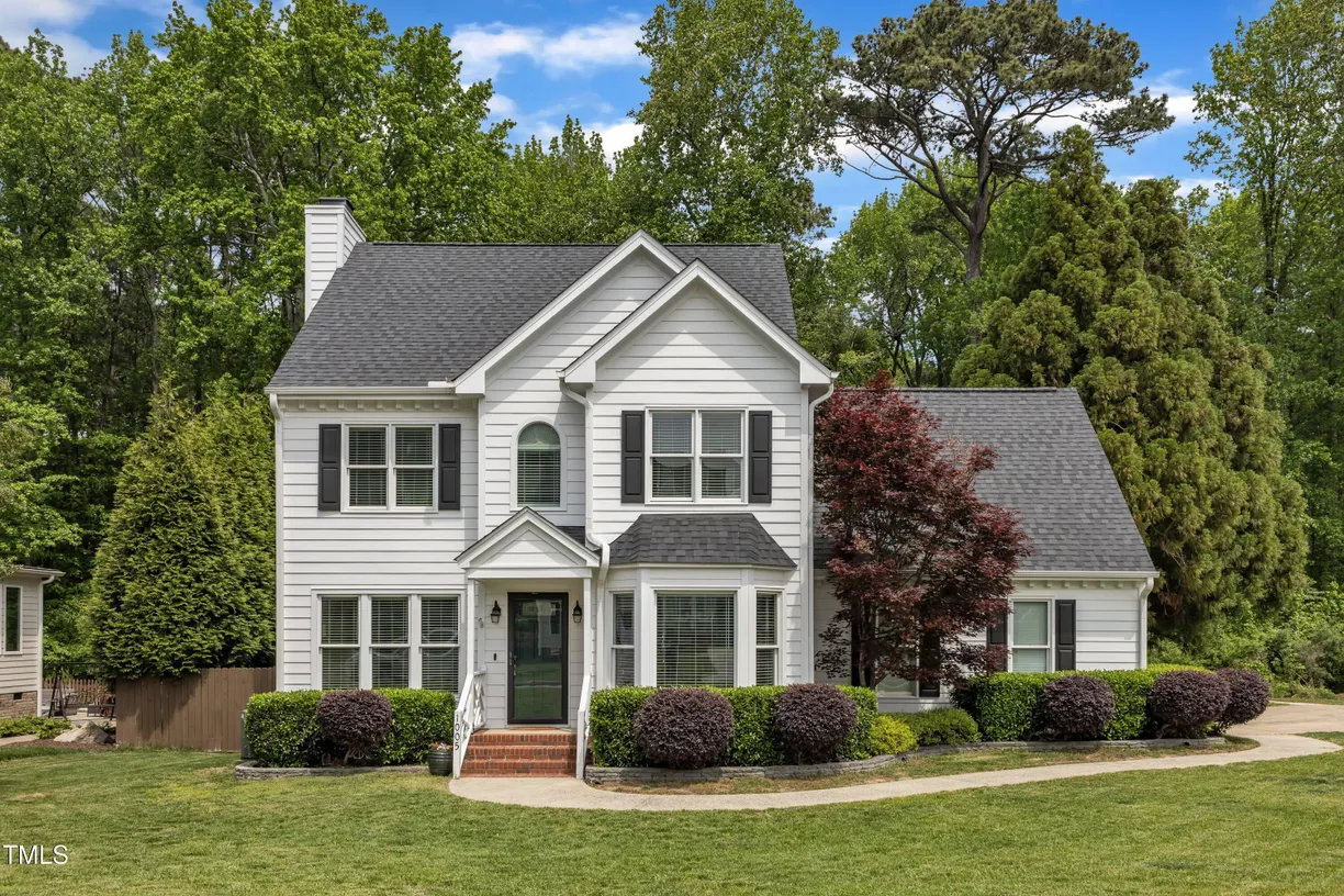 Raleigh, NC Real Estate | View 1005 Thorncroft | 4 Beds, 3 Baths