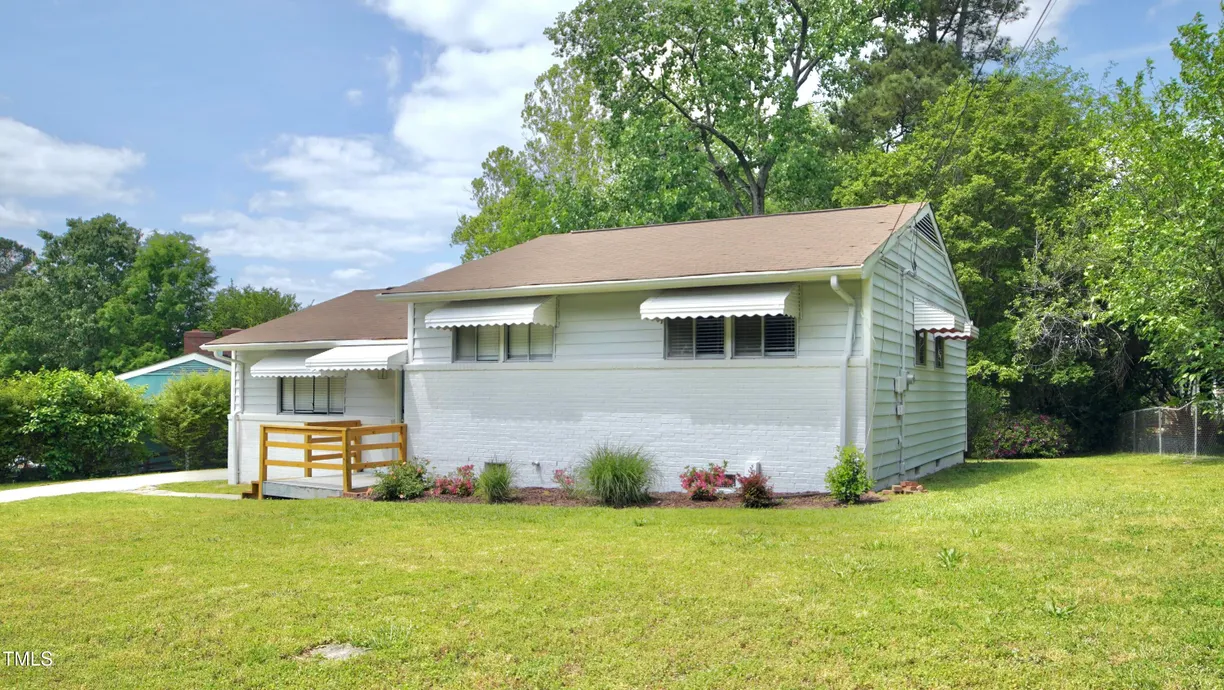 Raleigh, NC Real Estate | View 2006 Waters | Listing