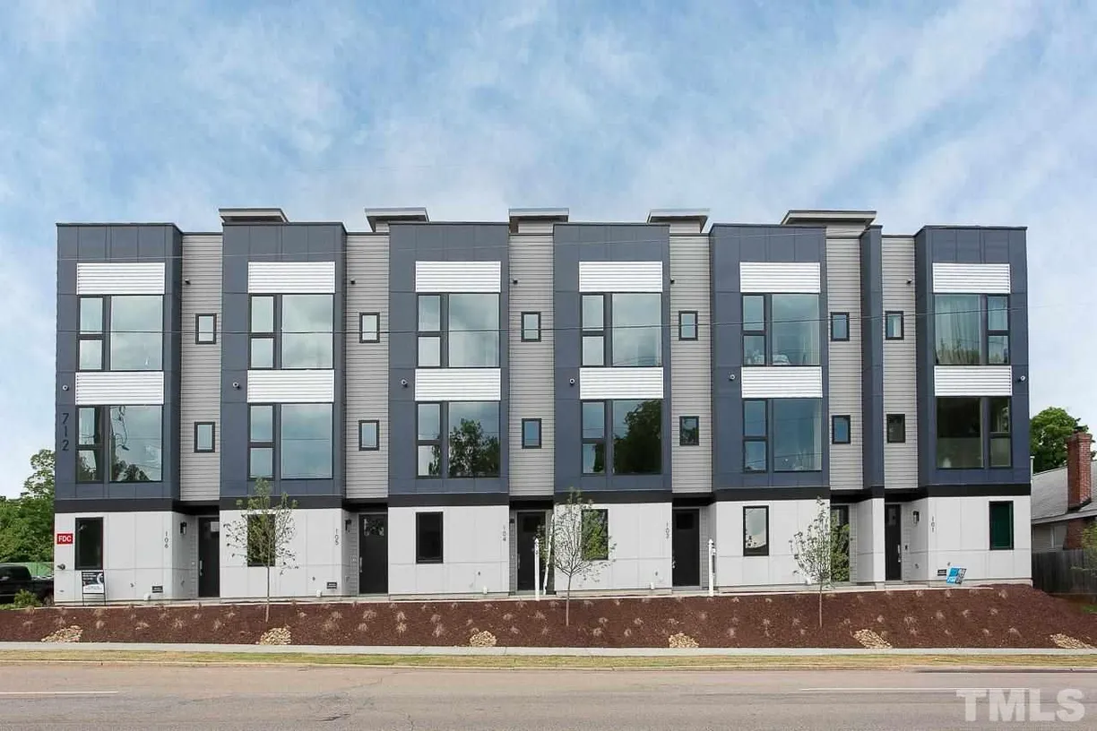 Raleigh, NC Real Estate | View 712 E Edenton, 103 | 3 Beds, 3 Baths