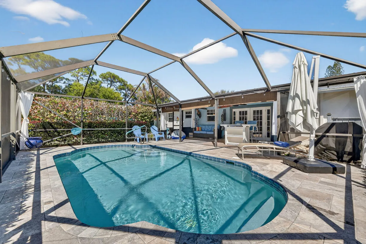 1252 SE Madison Avenue, Stuart, FL 34996 Property for sale