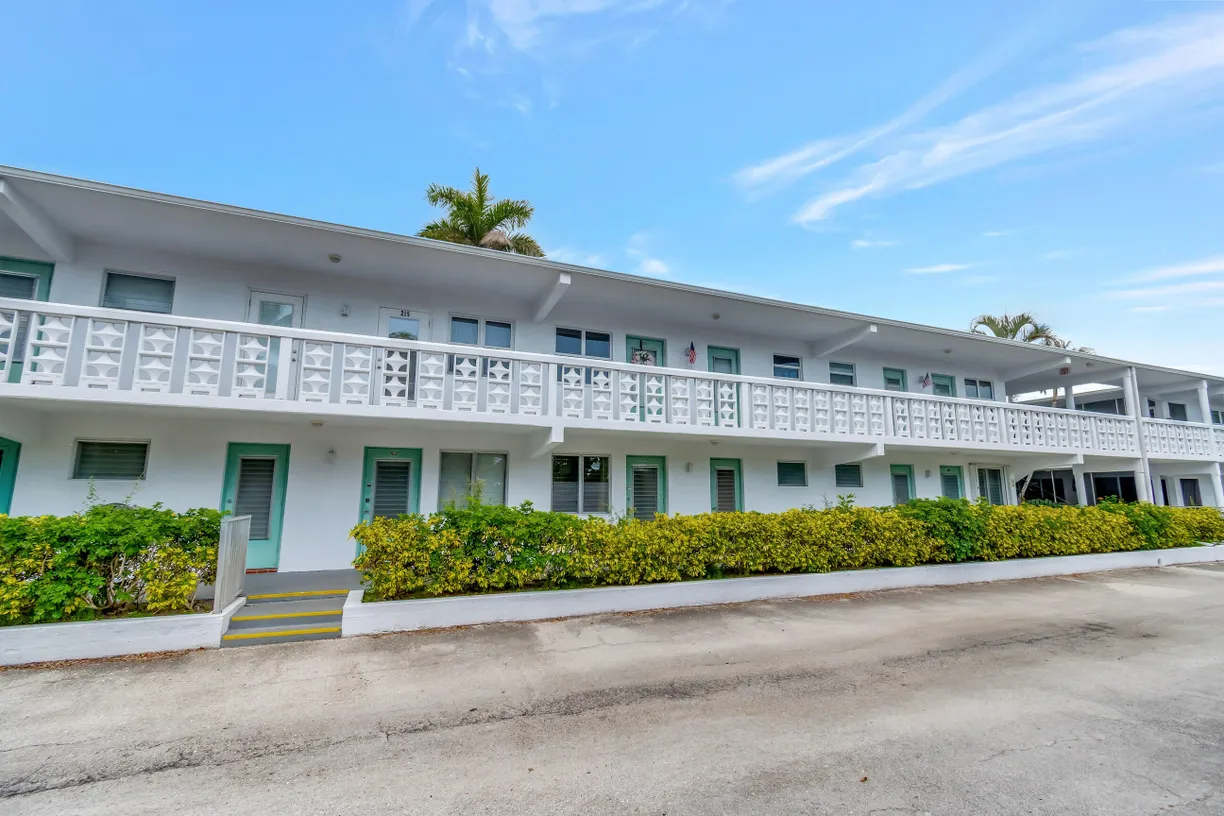 2161 NE 42nd Court #116, Lighthouse Point, FL 33064 Property for sale