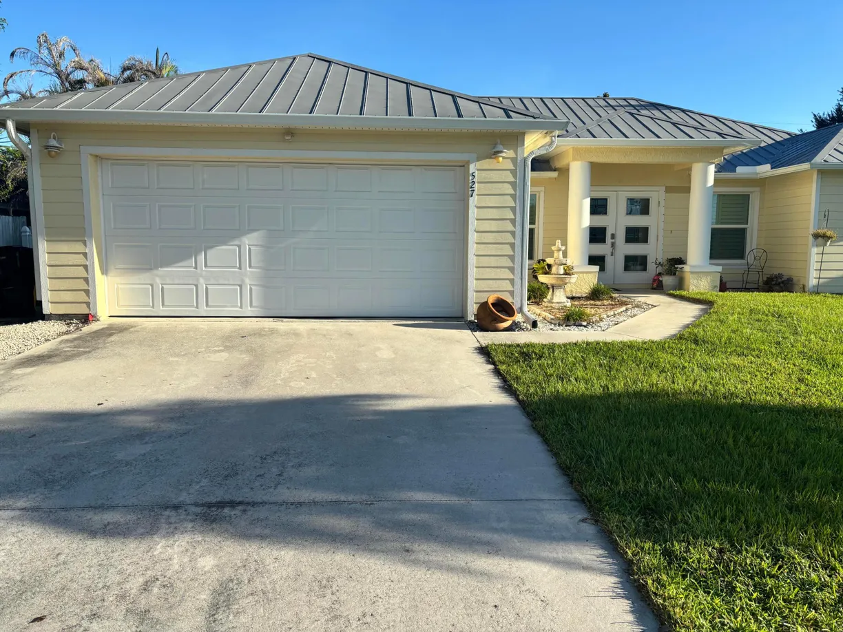 527 NW Avon Avenue, Port St Lucie, FL 34983 Property for sale