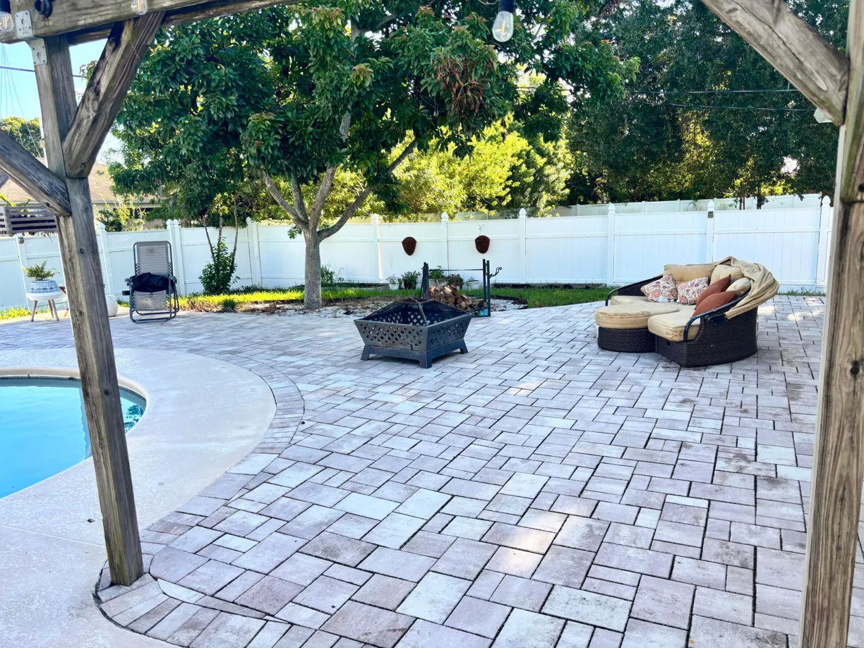 527 NW Avon Avenue, Port St Lucie, FL 34983 Property for sale