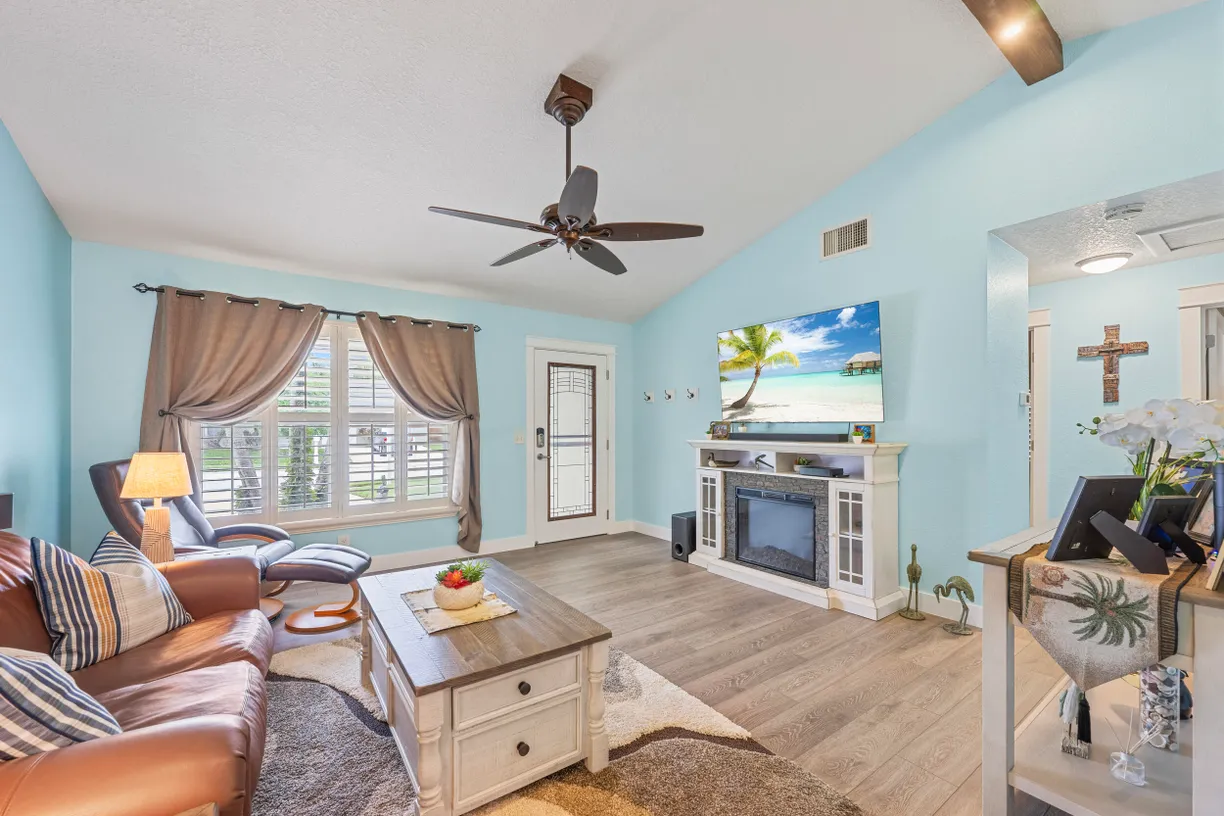 128 BANYAN Circle, Jupiter, FL 33458 Property for sale