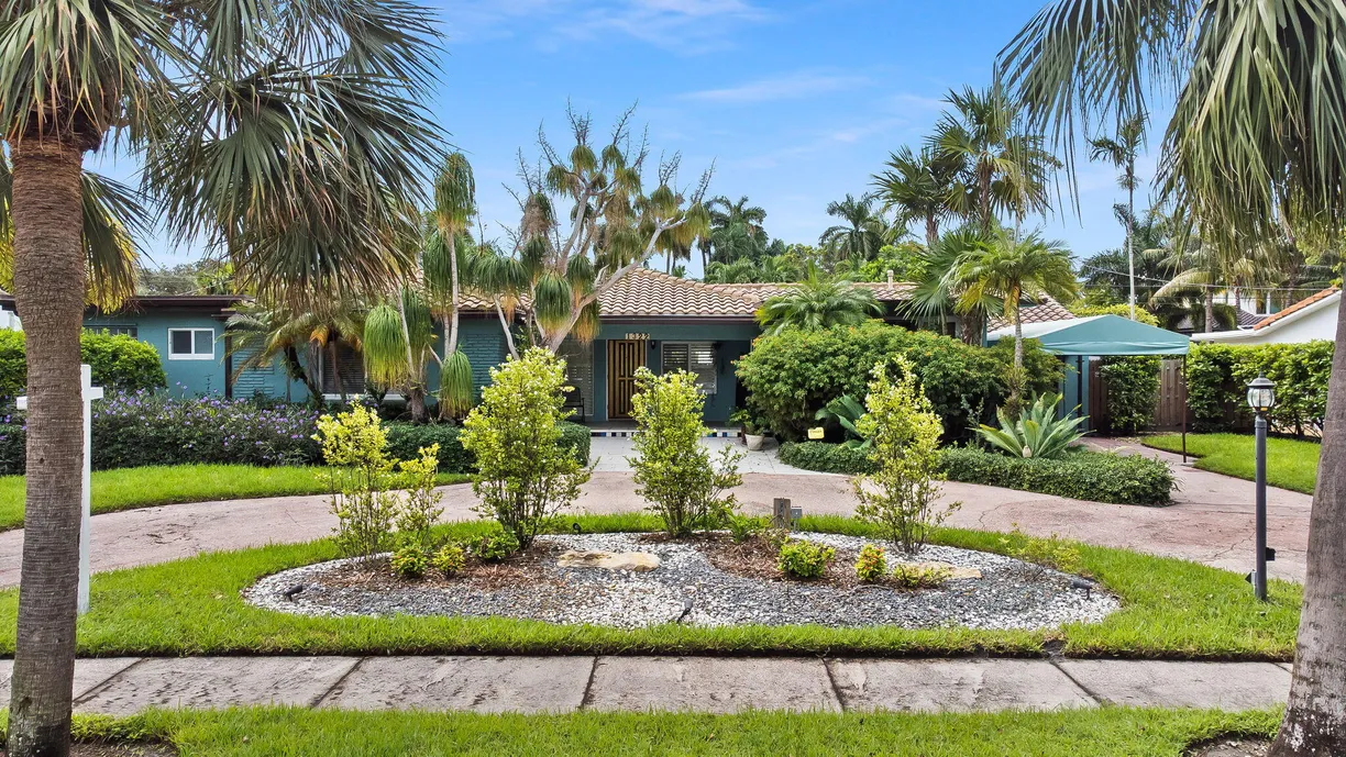 1322 MONROE Street, Hollywood, FL 33019 Property for sale