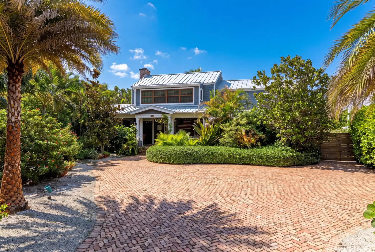613 S Lakeside Drive, Lake Worth Beach, FL 33460 Property for sale