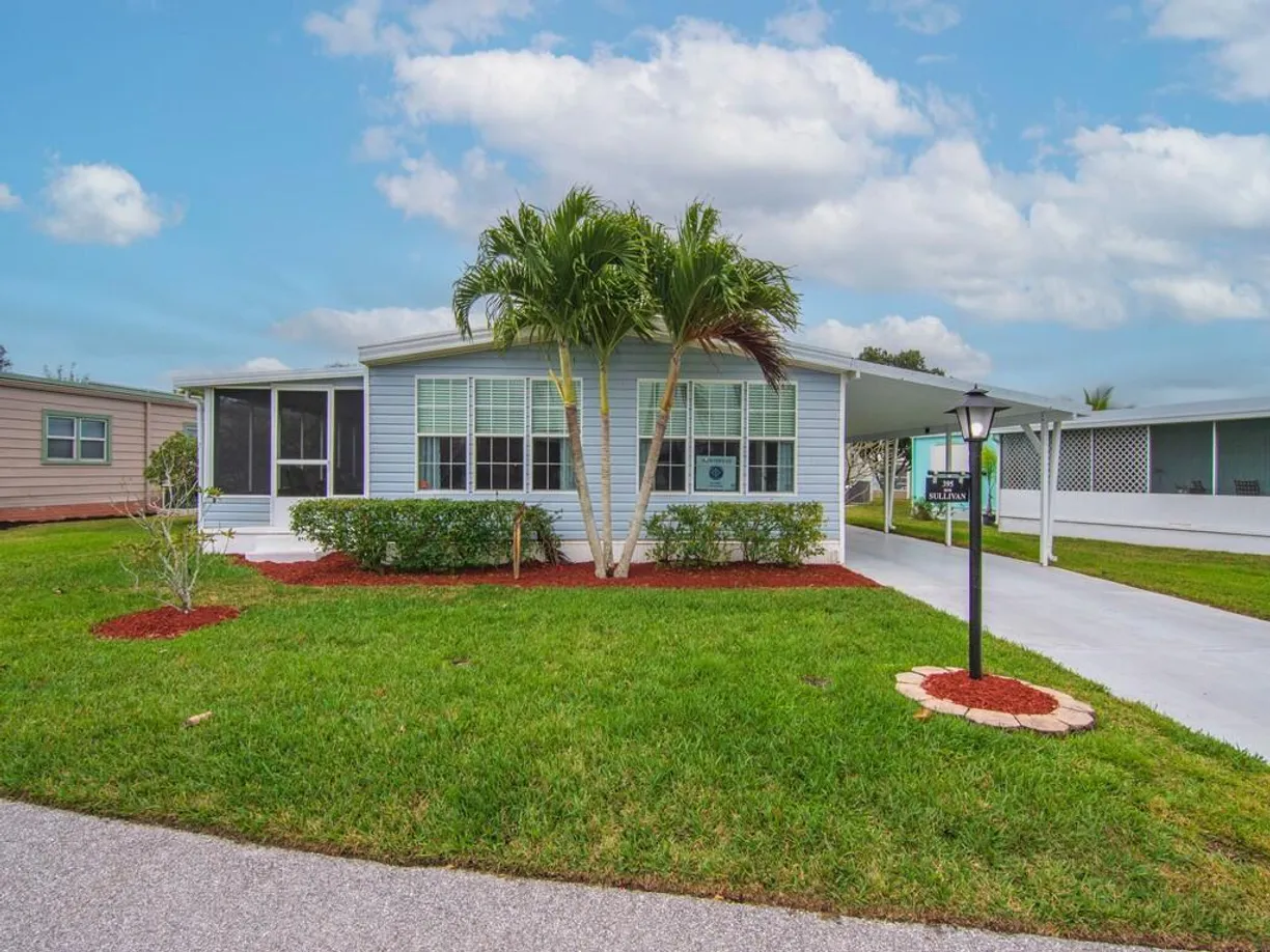 395 NE Jade Circle, Jensen Beach, FL 34957 Property for sale