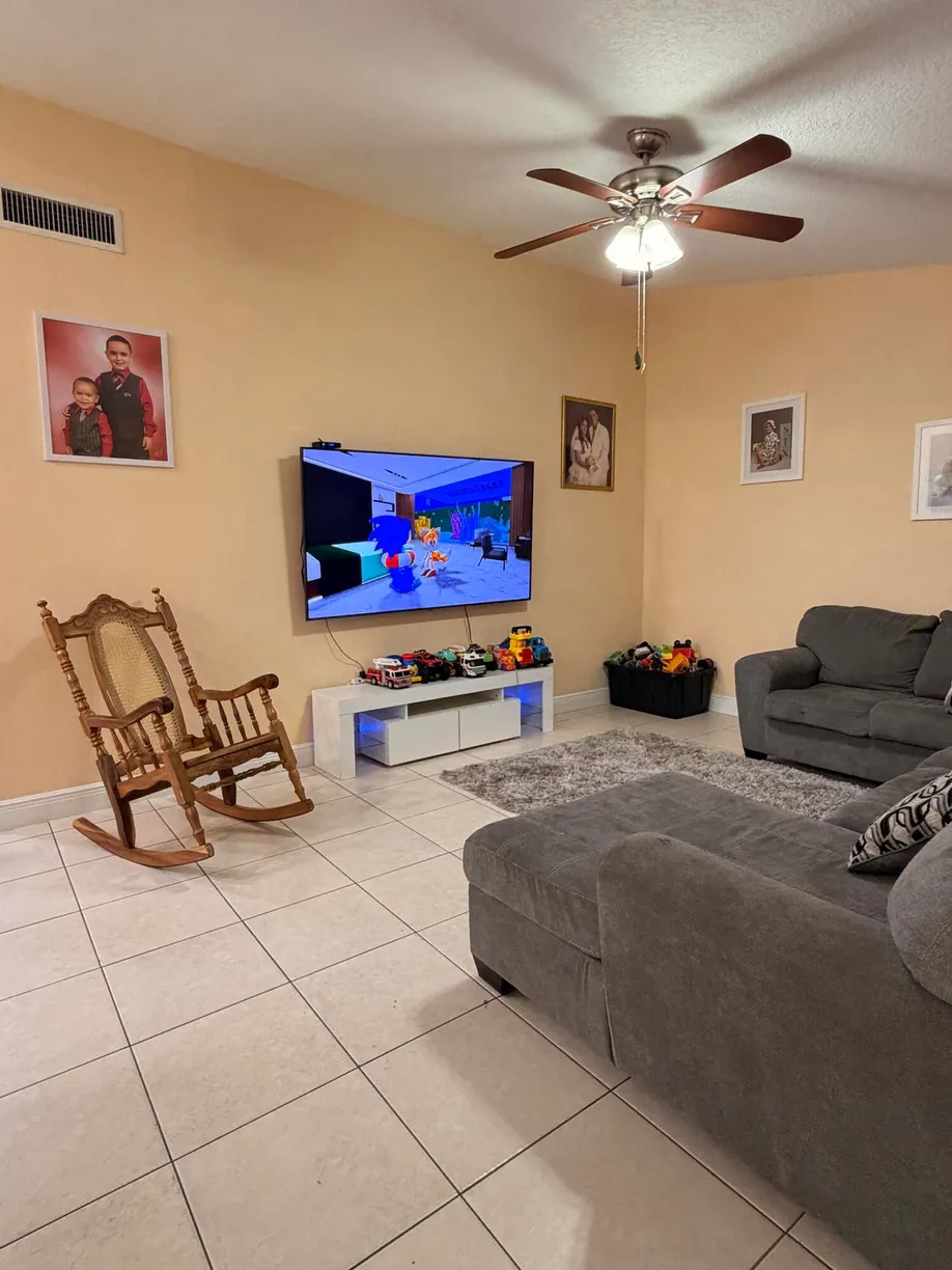 534 SPRINGDALE Circle #53-D, Palm Springs, FL 33461 Property for sale