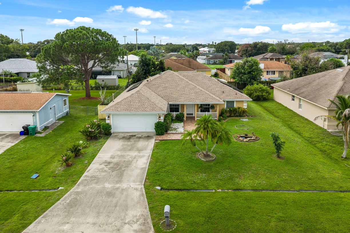 674 SW LUCERO Drive, Port St Lucie, FL 34983 Property for sale