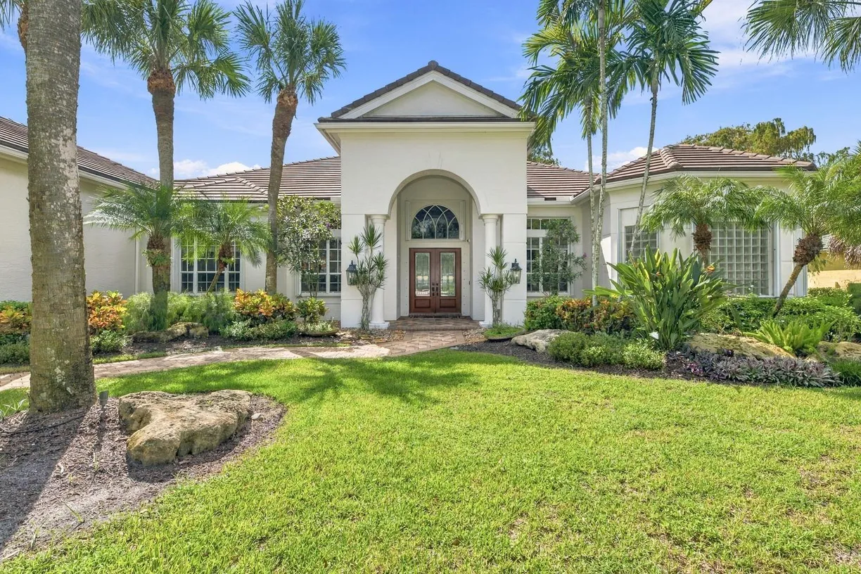 17104 GULF PINE Circle, Wellington, FL 33414 Property for sale